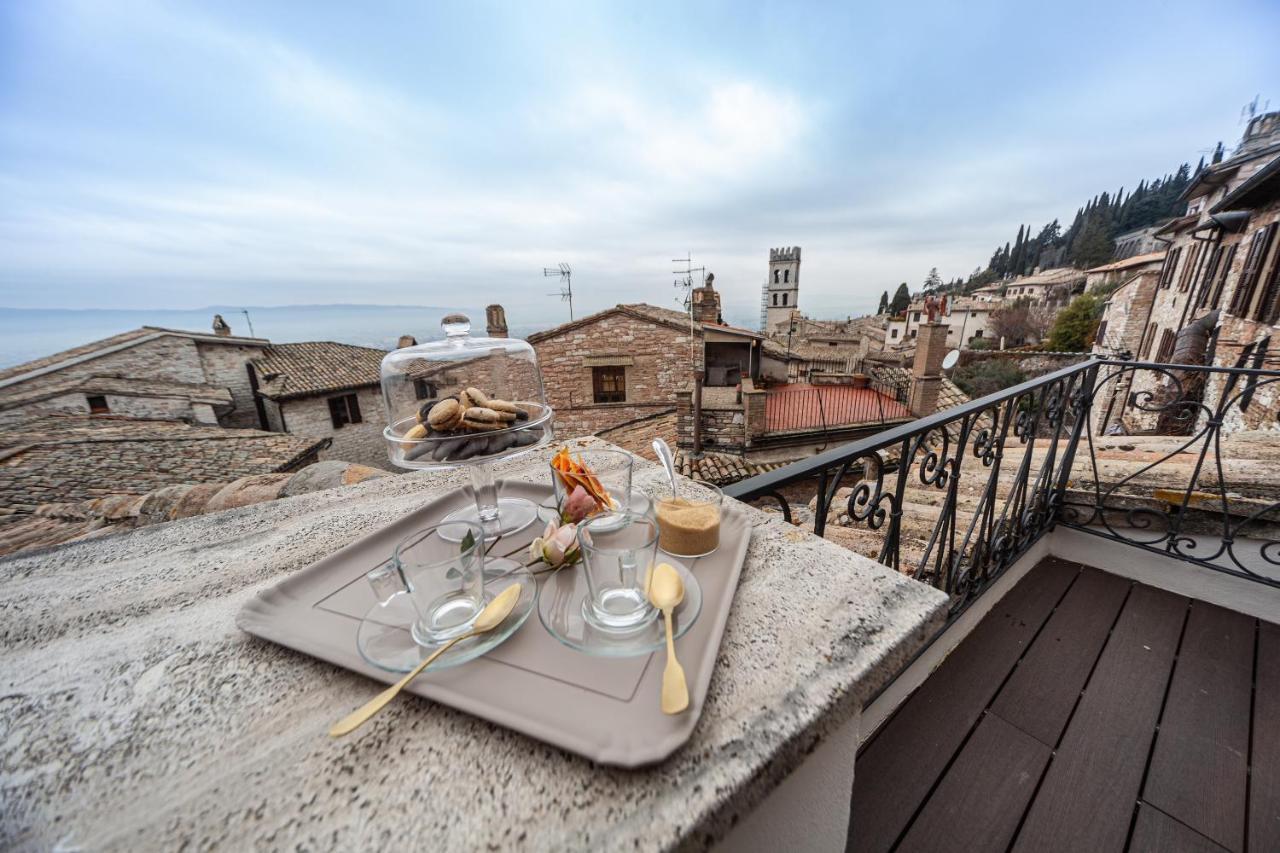 Bed and Breakfast Domus Fonte Dei Leoni Ассизи Экстерьер фото